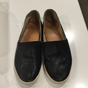 Frye Melanie Black Women's Slop On Loafers